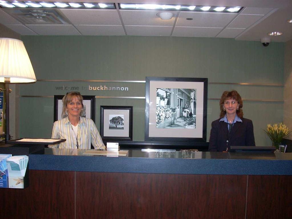 Wingate By Wyndham Buckhannon Hotel Interior photo