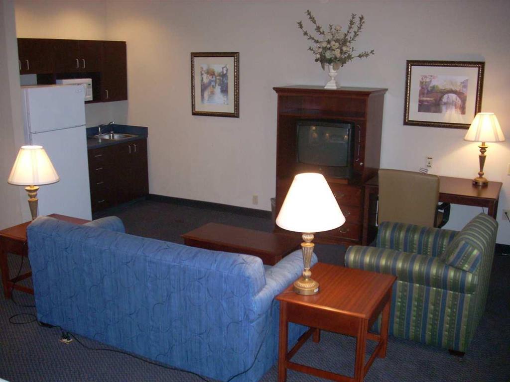 Wingate By Wyndham Buckhannon Hotel Room photo